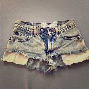 Levi’s vintage cut off shorts